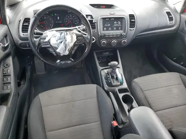3KPFL4A79JE191477 2018 KIA FORTE - Image 8