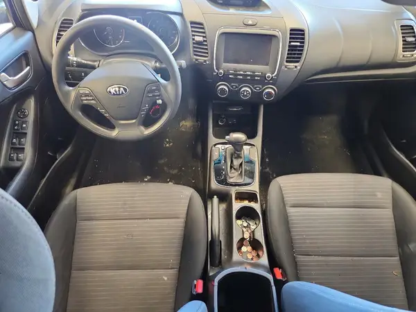 3KPFL4A79JE192662 2018 KIA FORTE - Image 8