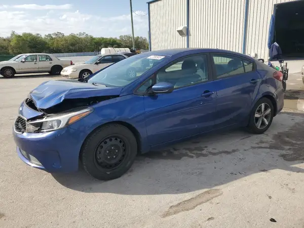 3KPFL4A79JE192967 2018 KIA FORTE - Image 1