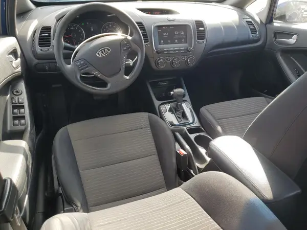 3KPFL4A79JE192967 2018 KIA FORTE - Image 8