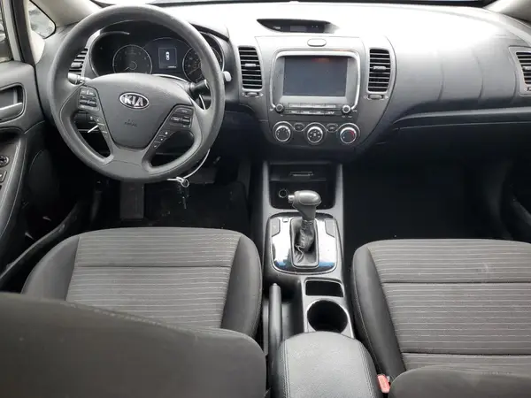 3KPFL4A79JE200811 2018 KIA FORTE - Image 8