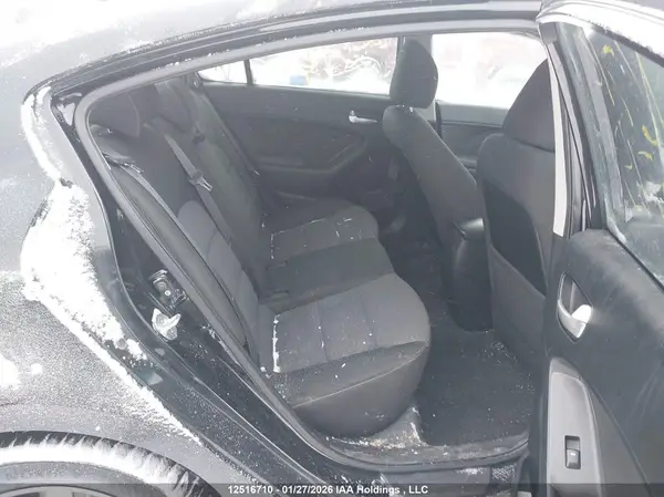 3KPFL4A79JE207158 2018 KIA FORTE - Image 8