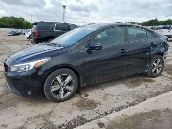 3KPFL4A79JE214367 2018 KIA FORTE - Image 1