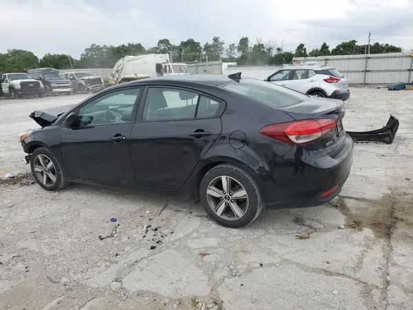 3KPFL4A79JE231833 2018 KIA FORTE - Image 2