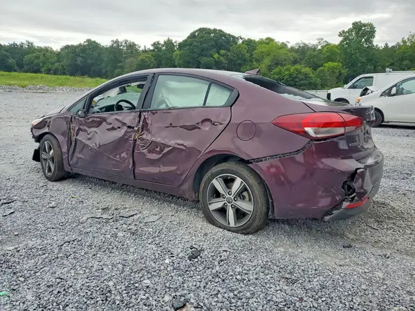 3KPFL4A79JE244114 2018 KIA FORTE - Image 2