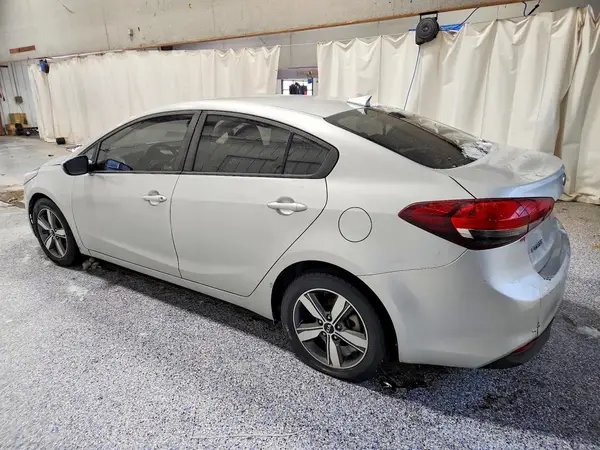 3KPFL4A79JE248891 2018 KIA FORTE - Image 2