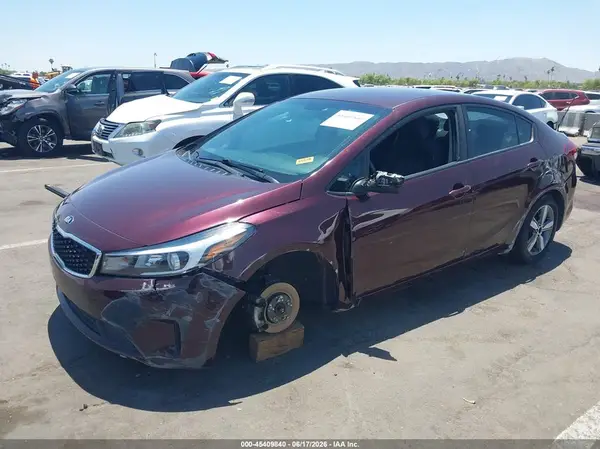 3KPFL4A79JE269143 2018 KIA FORTE - Image 2