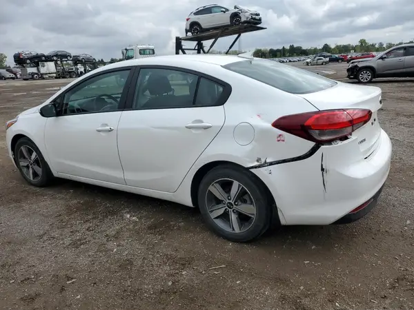 3KPFL4A79JE269739 2018 KIA FORTE - Image 2