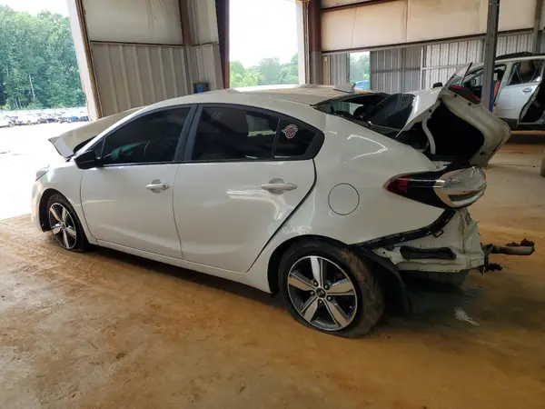 3KPFL4A79JE274486 2018 KIA FORTE - Image 2