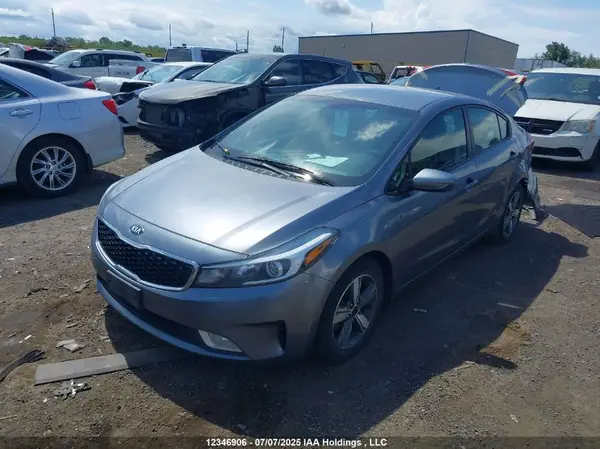 3KPFL4A79JE274651 2018 KIA FORTE - Image 2