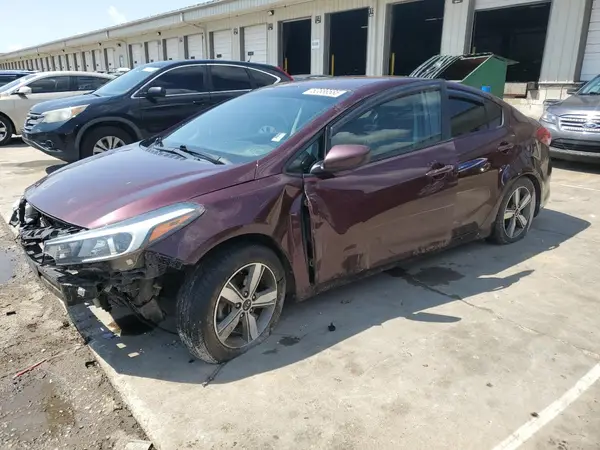 3KPFL4A79JE275511 2018 KIA FORTE - Image 1