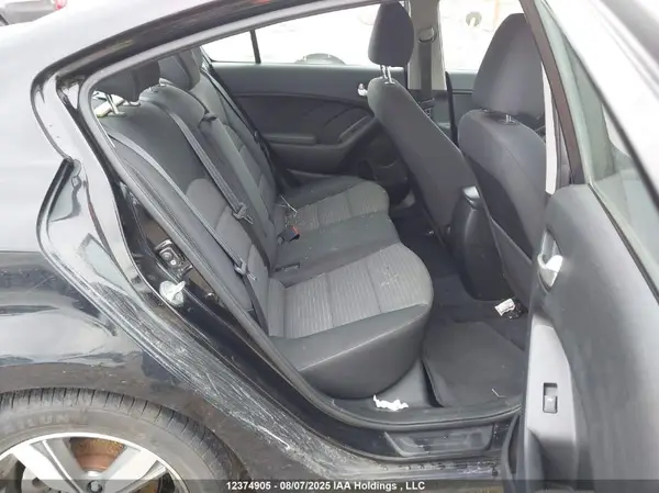 3KPFL4A79JE281261 2018 KIA FORTE - Image 8