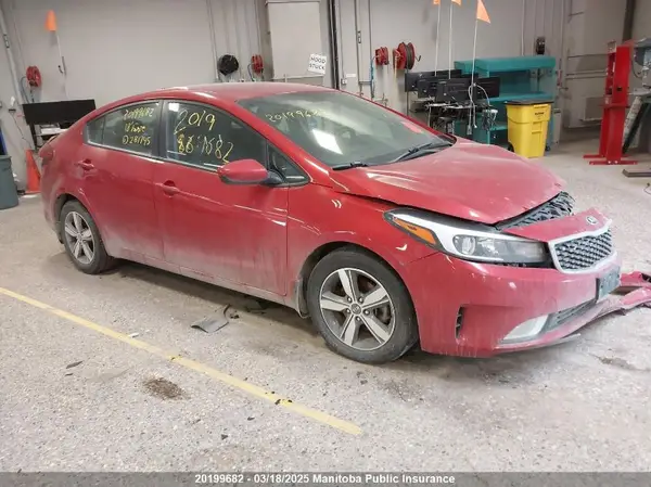 3KPFL4A79JE281745 2018 KIA FORTE - Image 1