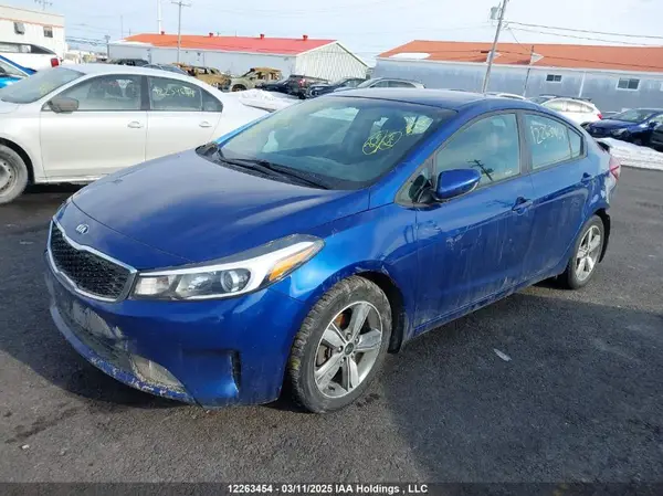 3KPFL4A79JE282183 2018 KIA FORTE - Image 2
