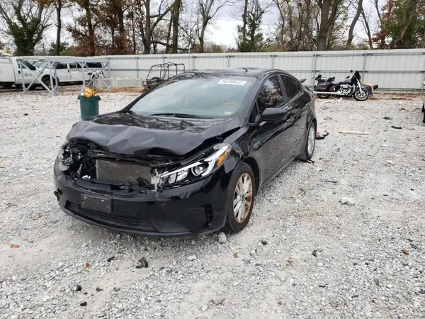 3KPFL4A7HE127261 2017 KIA FORTE - Image 2