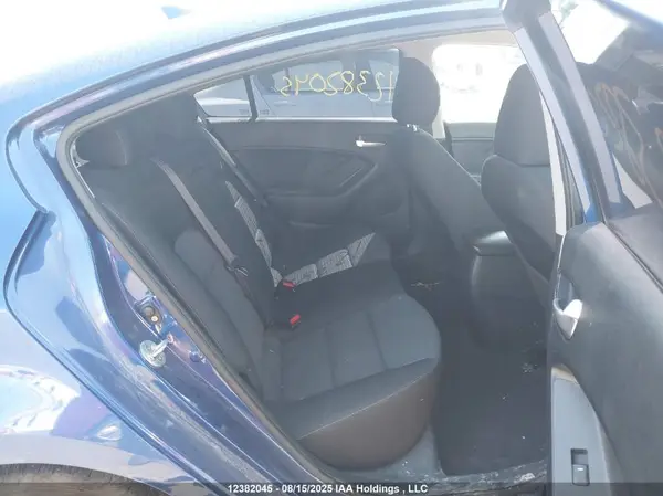 3KPFL4A7XHE009473 2017 KIA FORTE - Image 8