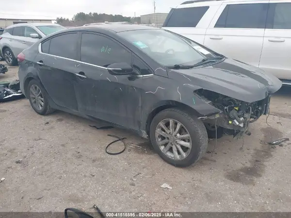 3KPFL4A7XHE010221 2017 KIA FORTE - Image 1