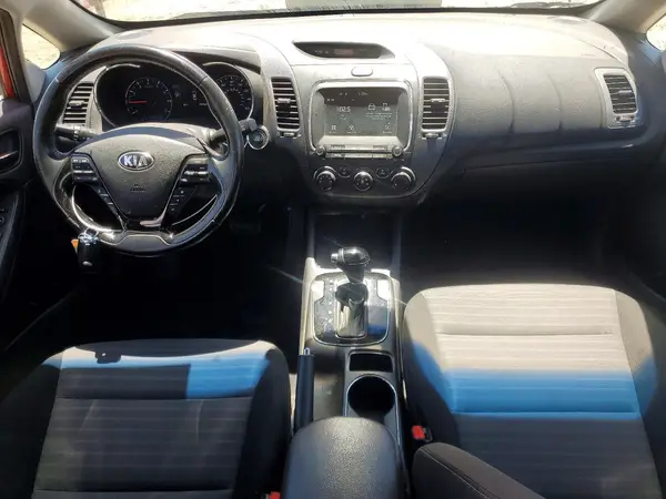 3KPFL4A7XHE010459 2017 KIA FORTE - Image 8