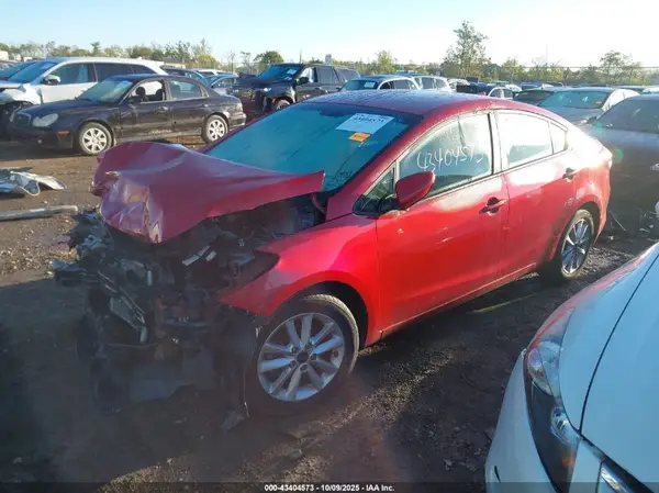 3KPFL4A7XHE010624 2017 KIA FORTE - Image 2