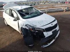 3KPFL4A7XHE011546 2017 KIA FORTE