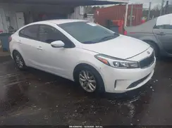 3KPFL4A7XHE011773 2017 KIA FORTE