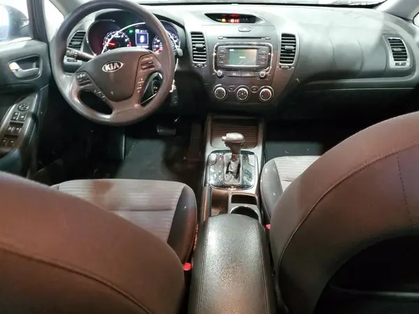 3KPFL4A7XHE012471 2017 KIA FORTE - Image 8