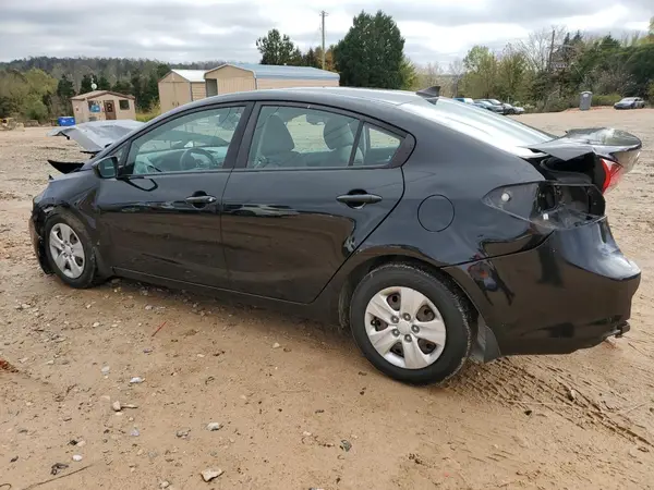 3KPFL4A7XHE015807 2017 KIA FORTE - Image 2