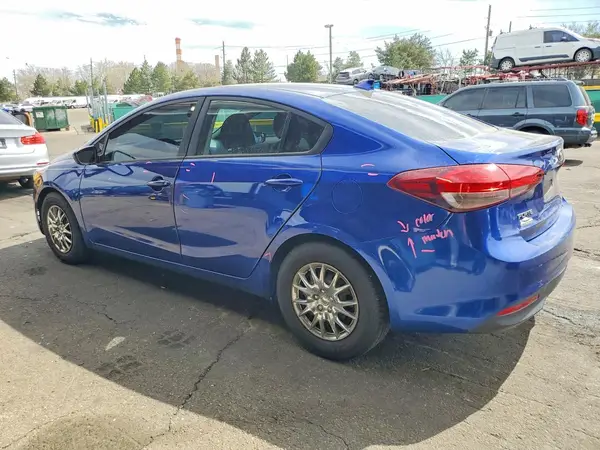 3KPFL4A7XHE018836 2017 KIA FORTE - Image 2