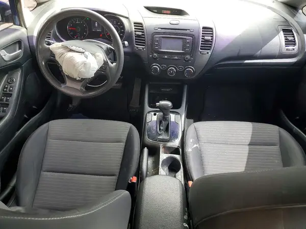 3KPFL4A7XHE018836 2017 KIA FORTE - Image 8