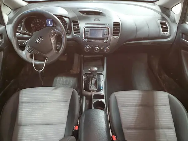 3KPFL4A7XHE022501 2017 KIA FORTE - Image 8