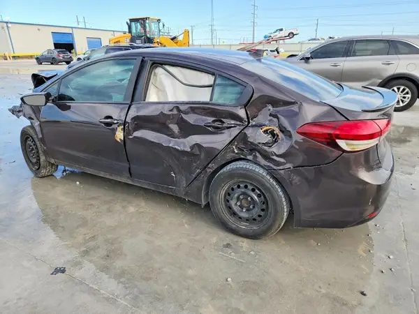 3KPFL4A7XHE024944 2017 KIA FORTE - Image 2