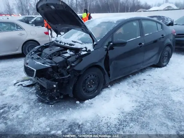3KPFL4A7XHE025429 2017 KIA FORTE - Image 2
