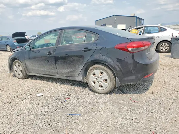 3KPFL4A7XHE029223 2017 KIA FORTE - Image 2