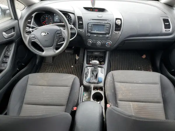 3KPFL4A7XHE029979 2017 KIA FORTE - Image 8