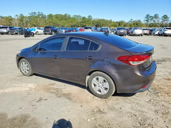 3KPFL4A7XHE031845 2017 KIA FORTE - Image 2