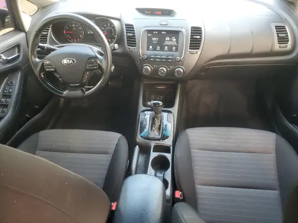 3KPFL4A7XHE035586 2017 KIA FORTE - Image 8