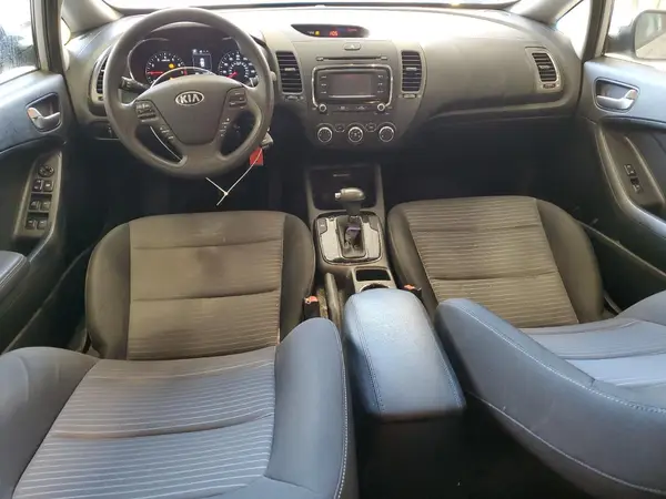 3KPFL4A7XHE036429 2017 KIA FORTE - Image 8