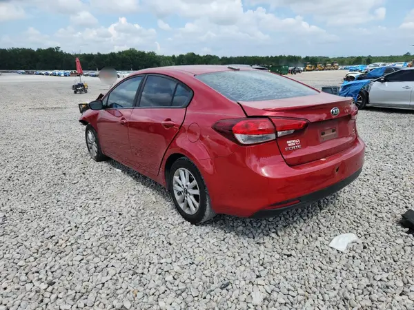 3KPFL4A7XHE039413 2017 KIA FORTE - Image 2