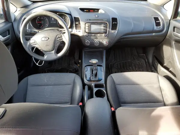 3KPFL4A7XHE041842 2017 KIA FORTE - Image 8