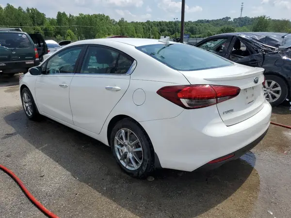 3KPFL4A7XHE042845 2017 KIA FORTE - Image 2