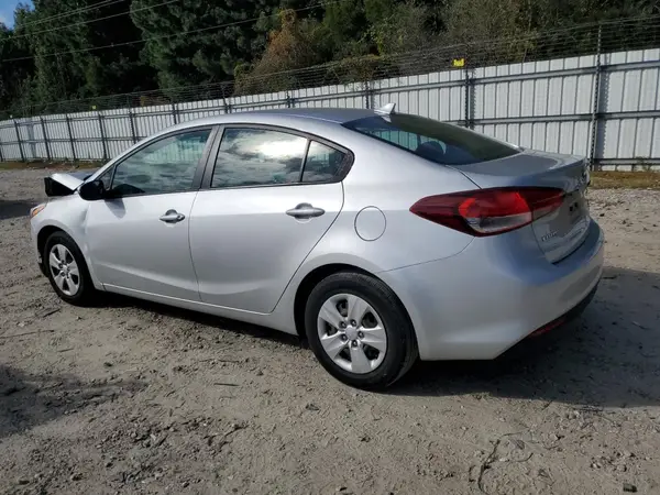 3KPFL4A7XHE043462 2017 KIA FORTE - Image 2