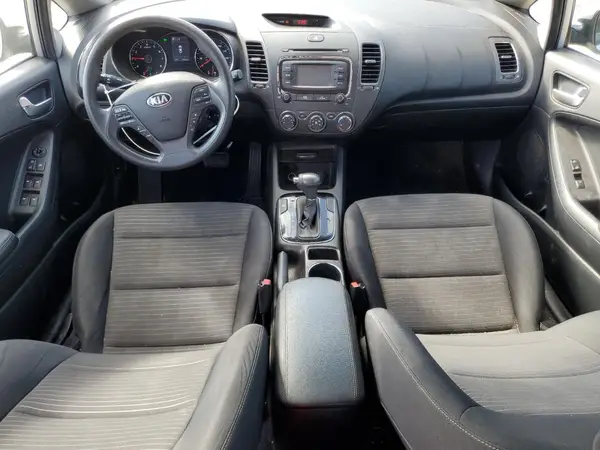 3KPFL4A7XHE043462 2017 KIA FORTE - Image 8