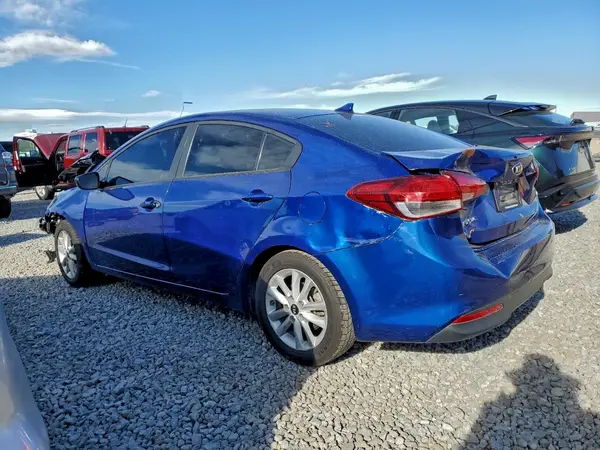 3KPFL4A7XHE047527 2017 KIA FORTE - Image 2