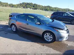 3KPFL4A7XHE051111 2017 KIA FORTE