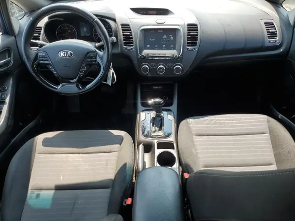 3KPFL4A7XHE051898 2017 KIA FORTE - Image 8