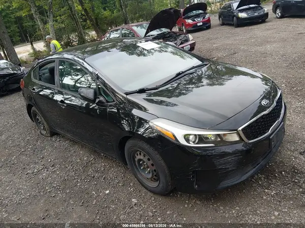 3KPFL4A7XHE052548 2017 KIA FORTE - Image 1