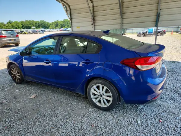 3KPFL4A7XHE054350 2017 KIA FORTE - Image 2