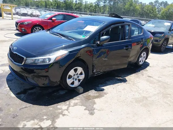 3KPFL4A7XHE054395 2017 KIA FORTE - Image 2