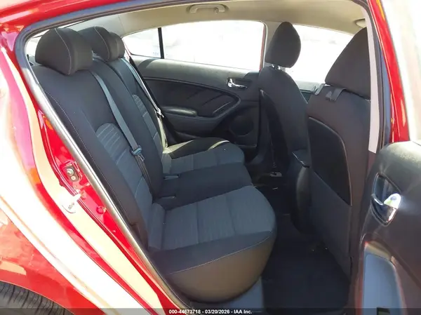 3KPFL4A7XHE062786 2017 KIA FORTE - Image 8