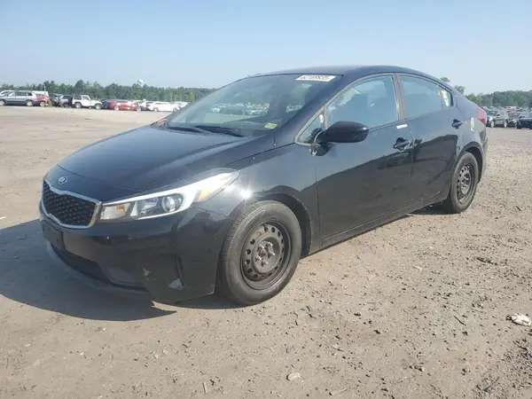 3KPFL4A7XHE067647 2017 KIA FORTE - Image 1